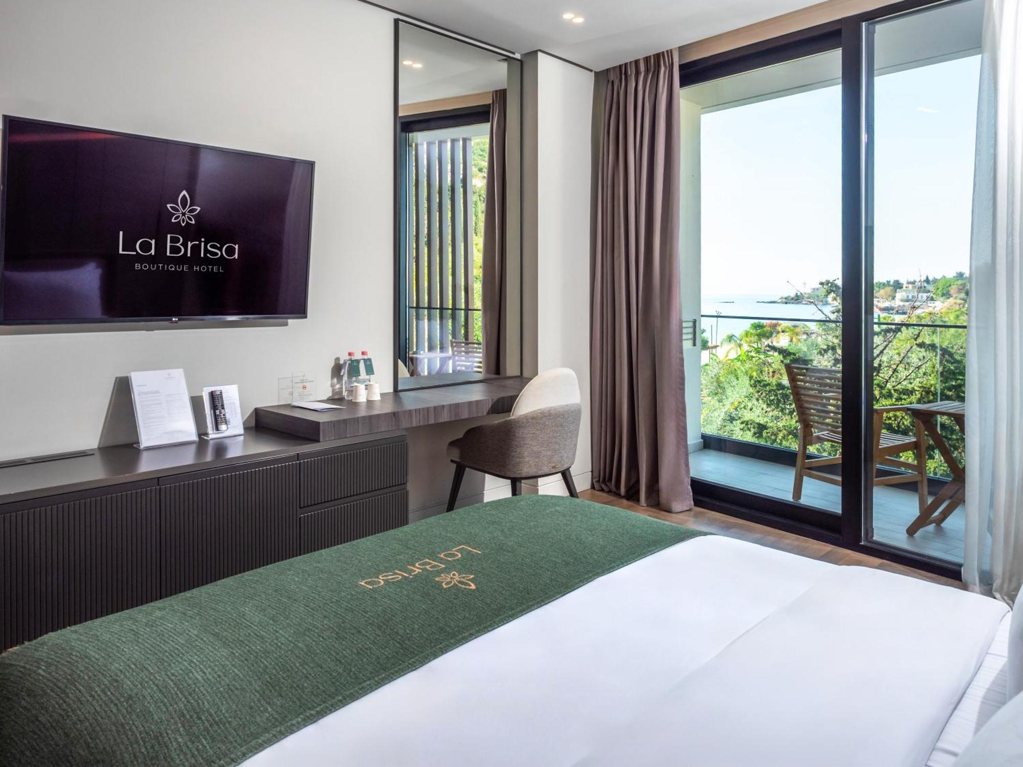 La Brisa Boutique Hotel Dhërmi Екстериор снимка