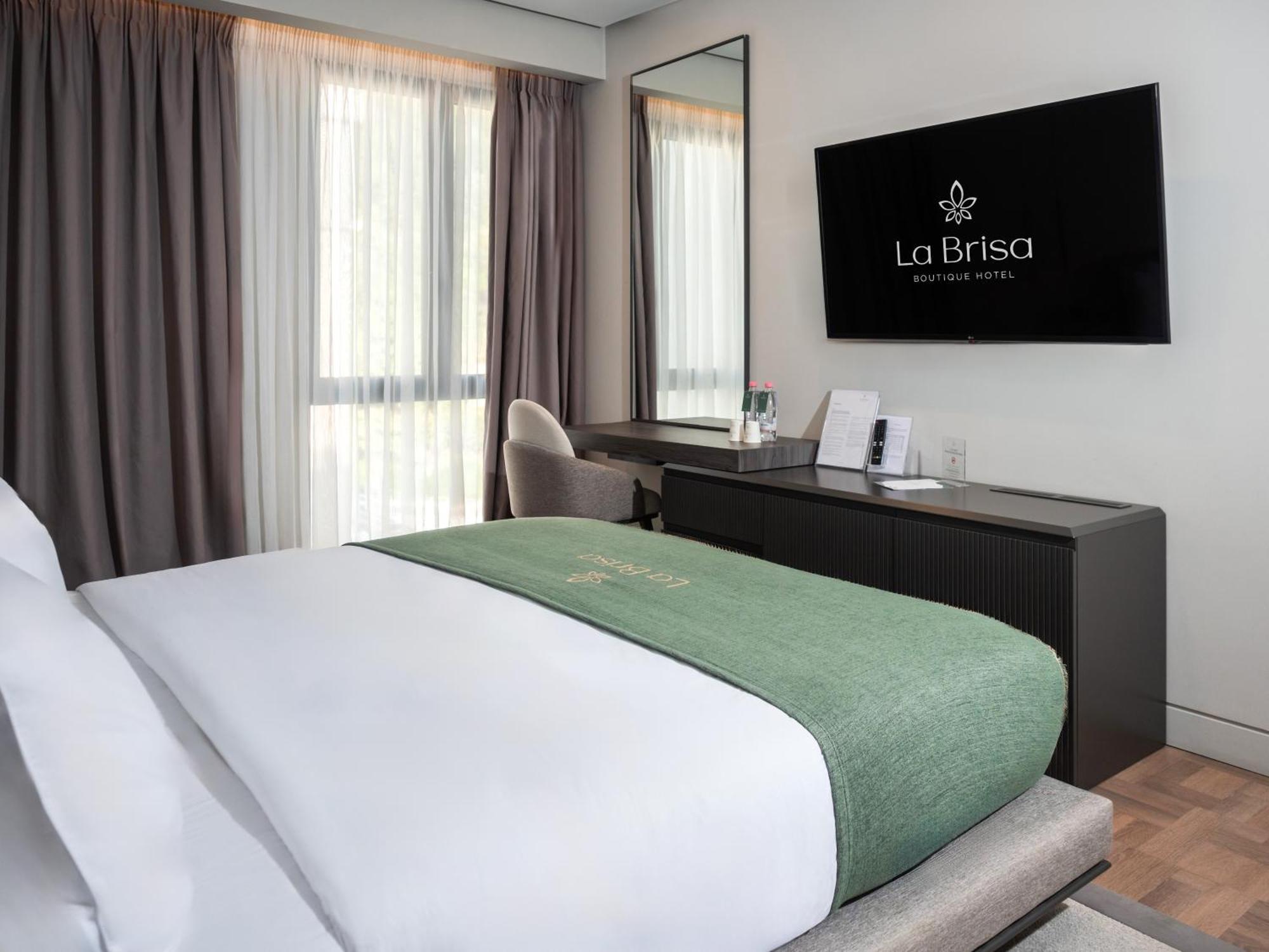 La Brisa Boutique Hotel Dhërmi Екстериор снимка